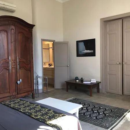 Couleurs De Camargue Bed & Breakfast 4*